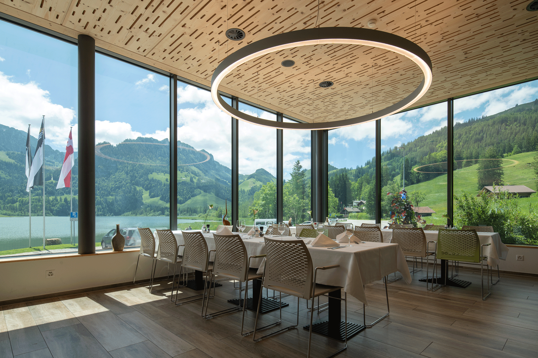 Picture showing the restaurant with mountains in the background. The glass is not tinted.