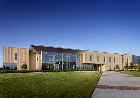 Exterior image of the new Engineering & Tech Building, which opened in 2020